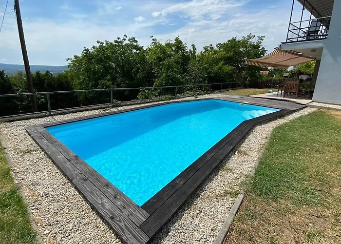 Ravenswood דירה *